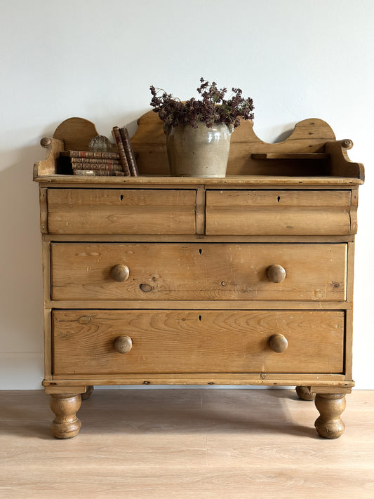 Antique English Pine Dresser/Chest of Drawers Washstand