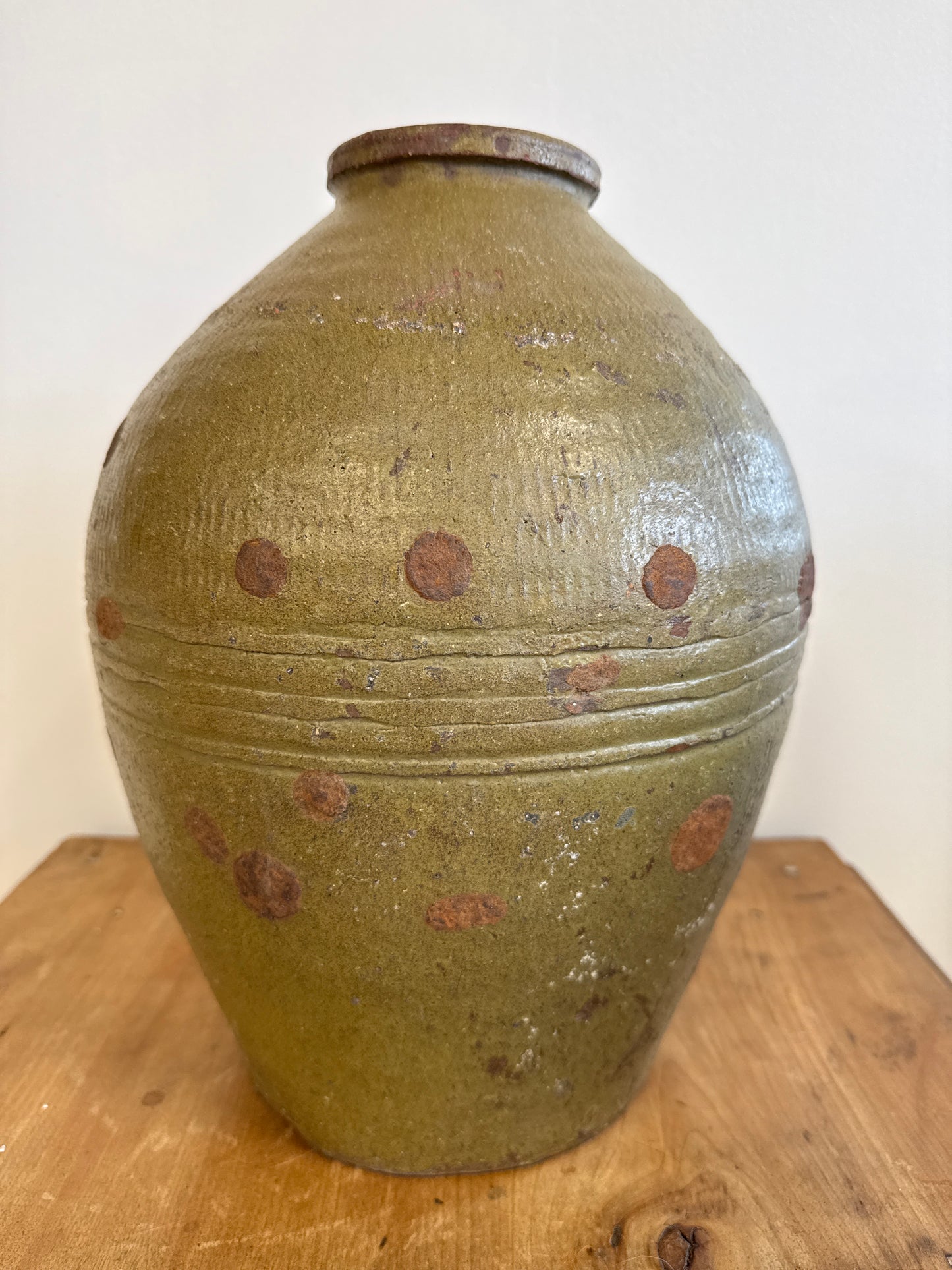 Large Vintage Mijiu Jars